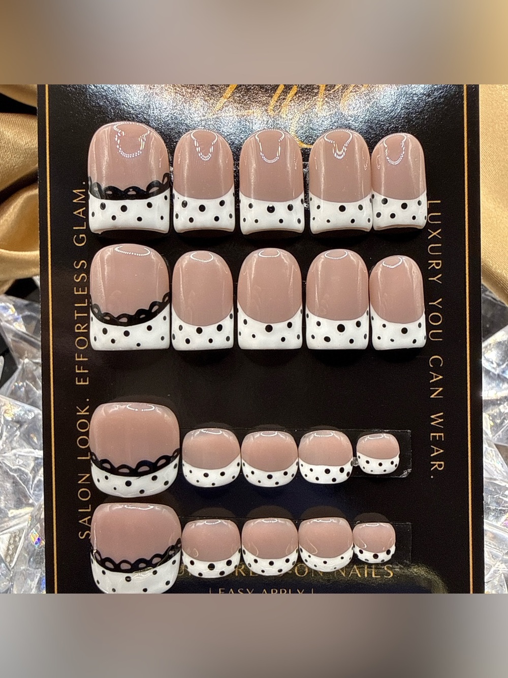 Handmade Polka Dot Press-On Nail Set